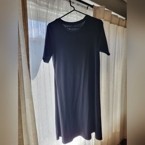Uniqlo black midi dress